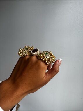 Rare Gold-Tone Double Finger Bow Ring